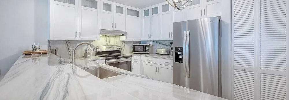 412 Seascape by Avantstay Oceanfront + Balcony