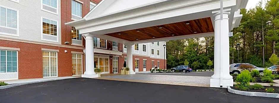 Holiday Inn Express & Suites Sturbridge By IHG