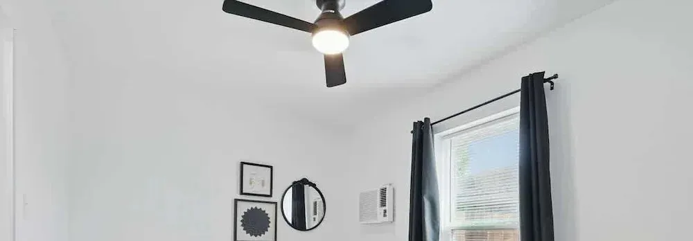 Modern 2BR Unit 3 With Hot Tub