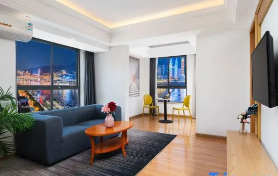 Xincheng River View Hotel (Chongqing Jiefangbei Hongyadong Branch)