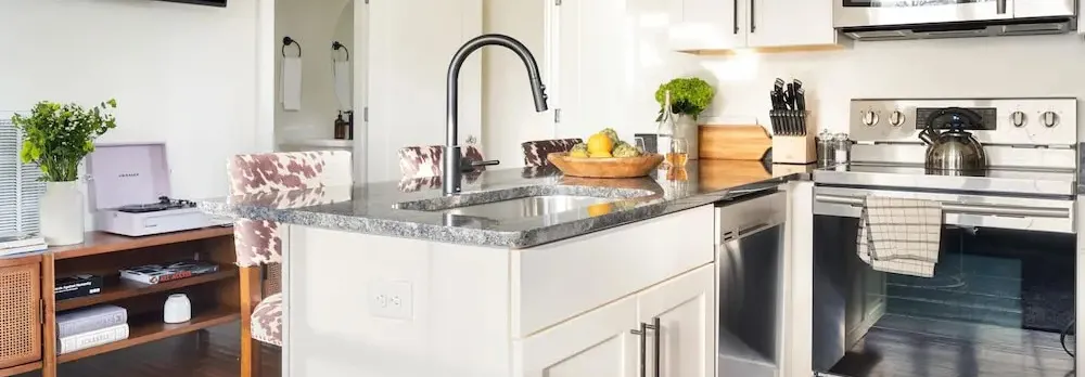 Hart Suite 5 by AvantStay Gorgeous Town House w Modern Amenities in Nashville