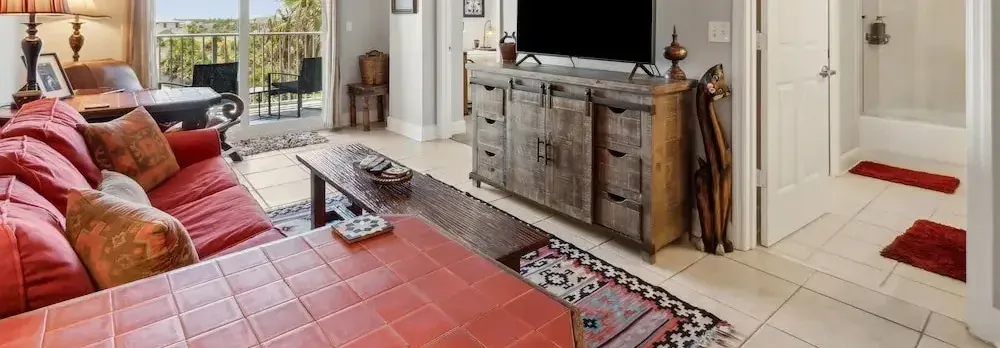 Vintage Ocean View Paradise - 1BR - Beachfront