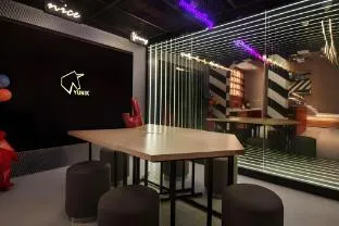 Yunik E-Sports Hotel Shanghai Yan'an West Road