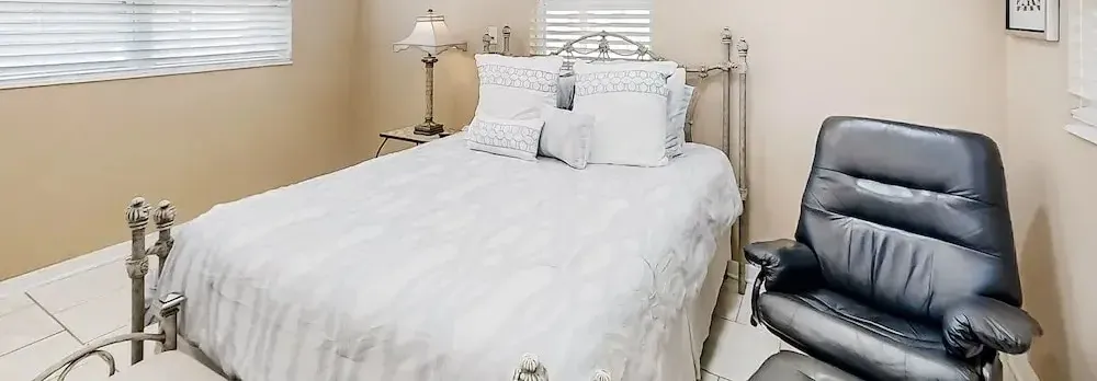 Home Near the Beach & Golf With Inviting Patio, Fireplace, AC, & Washer/dryer