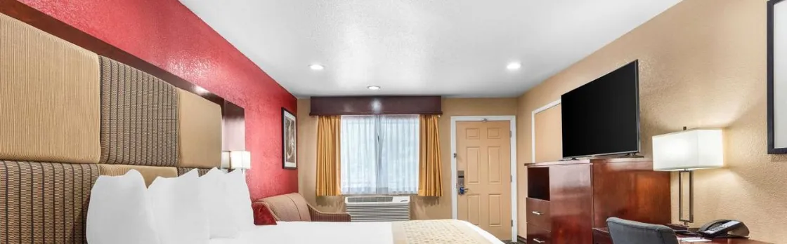 Best Western Plus Yosemite Way Station Motel