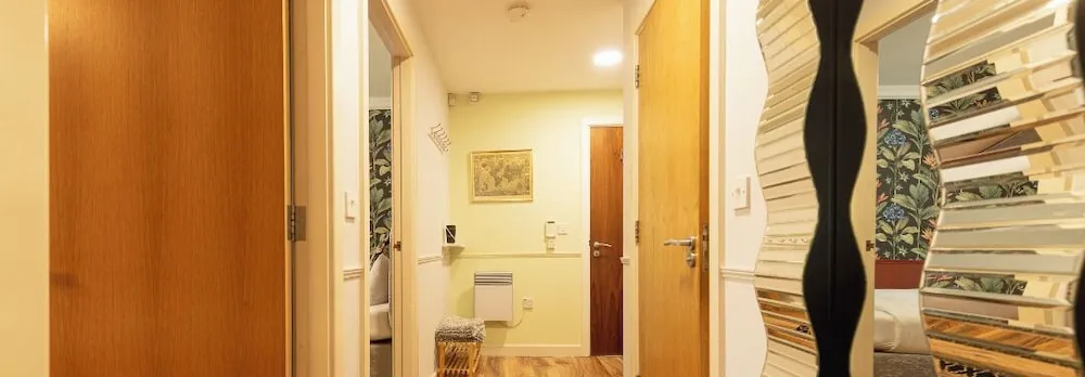 2 Bedroom Accessible Step-Free Central