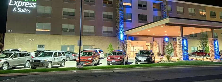 Holiday Inn Express & Suites Dayton North - Vandalia By IHG