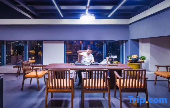 Ideal Hotel (Chongqing Jiangbei International Airport Central Park Metro Station Branch)