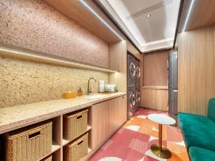 Orange Hotel Hangzhou Westlake Wulinmen Metro Station
