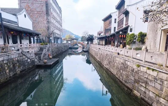 Homeinn Plus Hotel ( Pingyao Old Street Liangzhu Site Park)