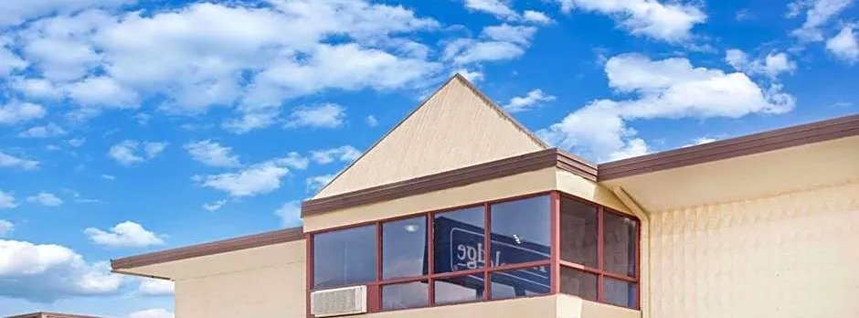 Travelodge by Wyndham Terre Haute