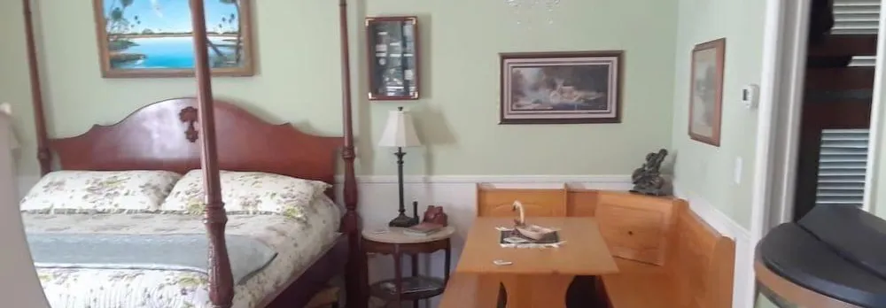 Alling House Bed And Breakfast