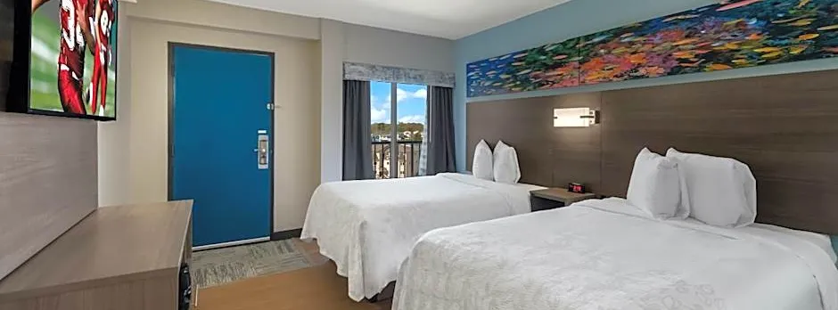 Red Roof PLUS & Suites Virginia Beach - Seaside