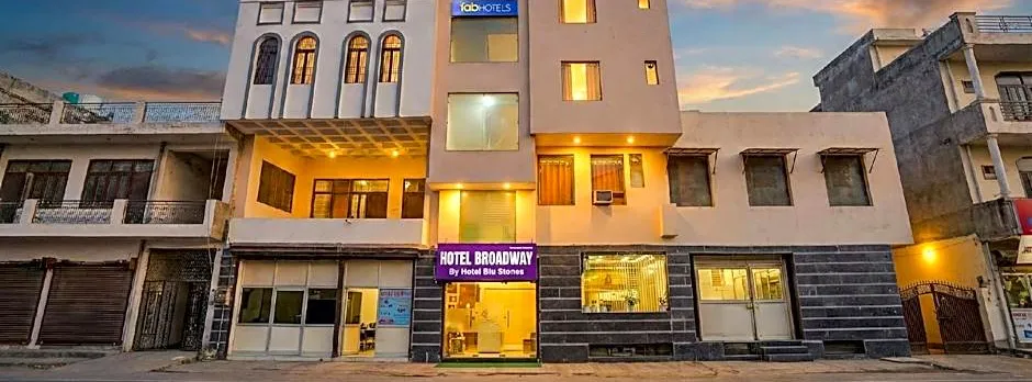 FabHotel Broadway