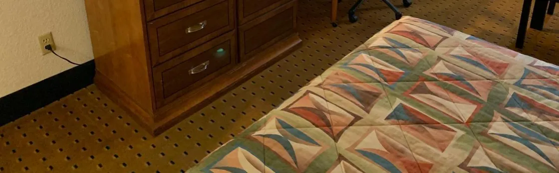 Brentwood Inn & Suites