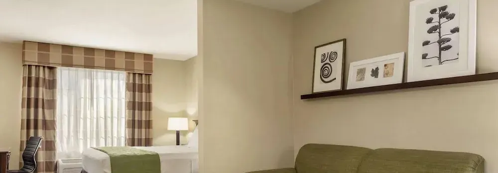 Country Inn & Suites By Carlson, Lima, OH