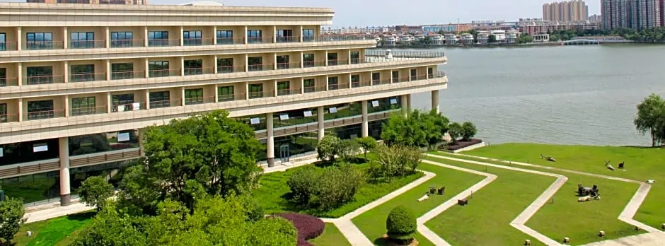 Radisson Blu Hotel Wuhan ETD Zone