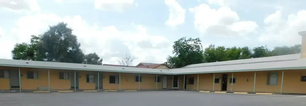 Hillcrest Motel