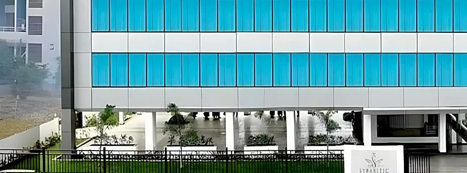 Sybaritic Suites