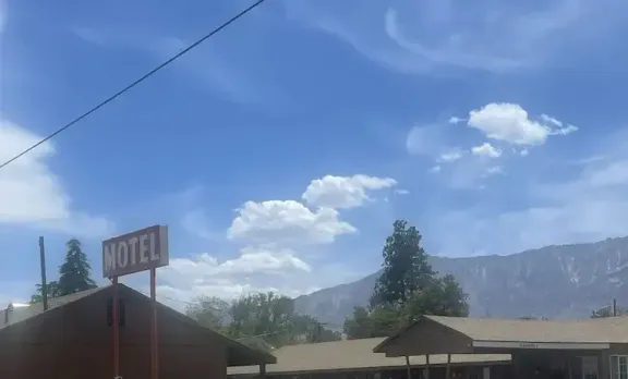 Lone Pine Budget Inn