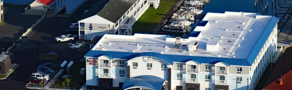 Marina Bay Hotel & Suites Chincoteague