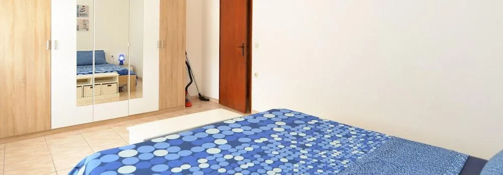 Apartments Tanja 100