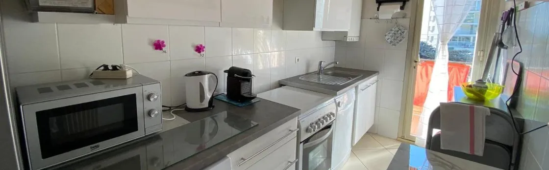 2 Rooms Facing South 300m From the Croisette Live in Le Bosquet