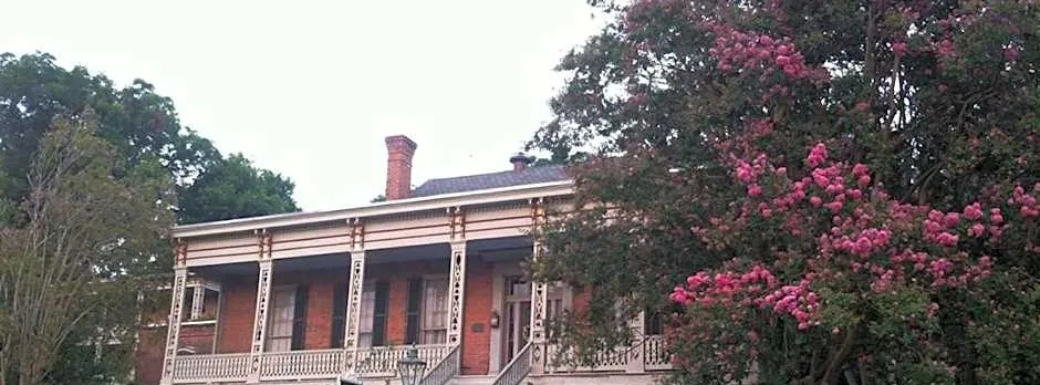 Corners Mansion Inn - A Bed and Breakfast