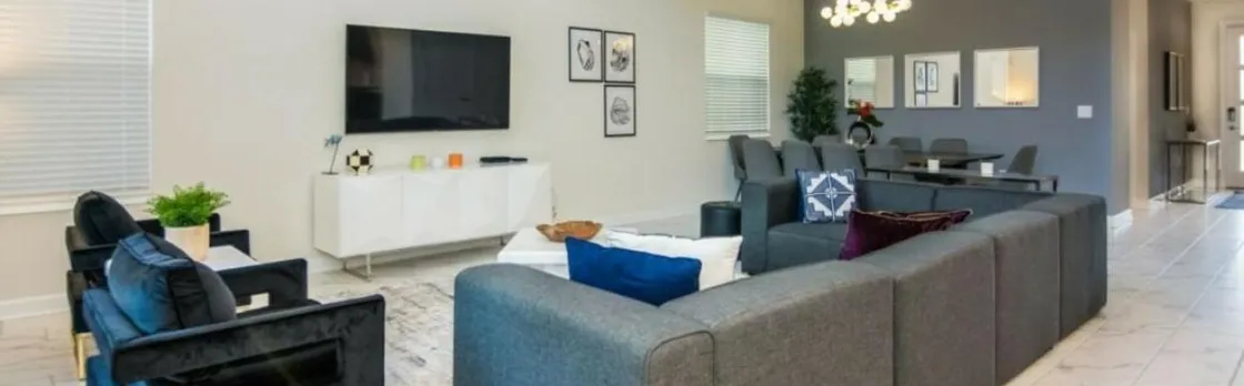 Gorgeous 5 Beds Home with Game Room And Pool