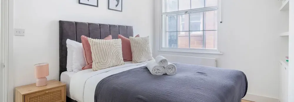 Stylish Soho 1BR Central