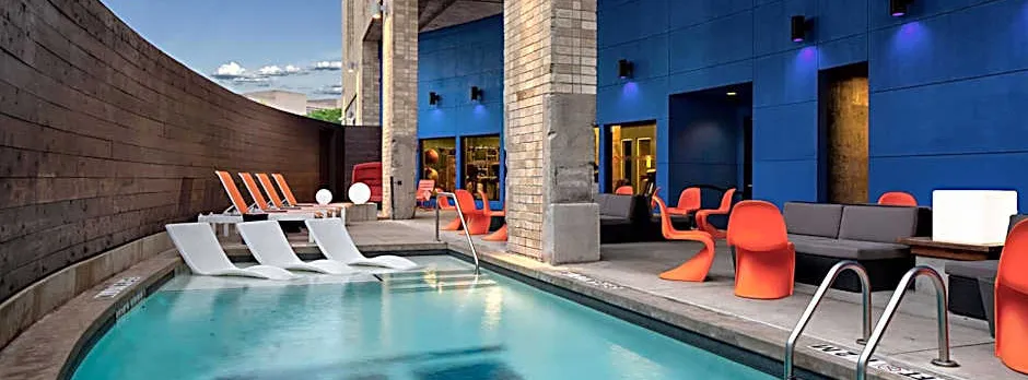 Aloft by Marriott Dallas Downtown