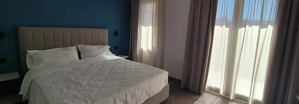 Hotel V7