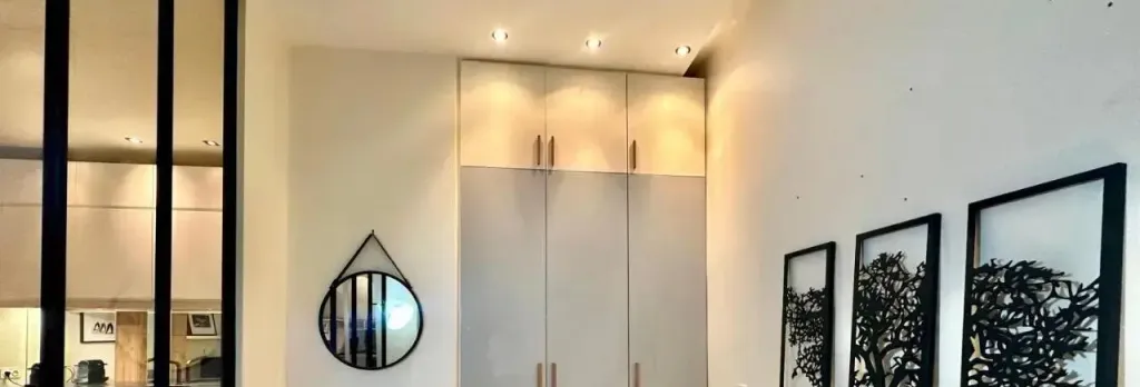 Family Apartment In Front Of The Eiffel Tower