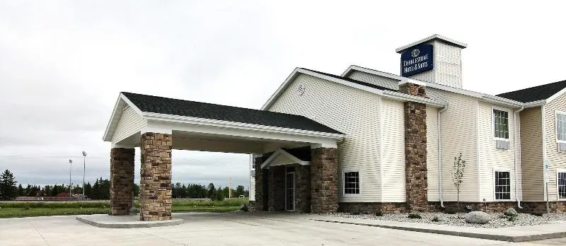 Cobblestone Hotel & Suites - Crookston