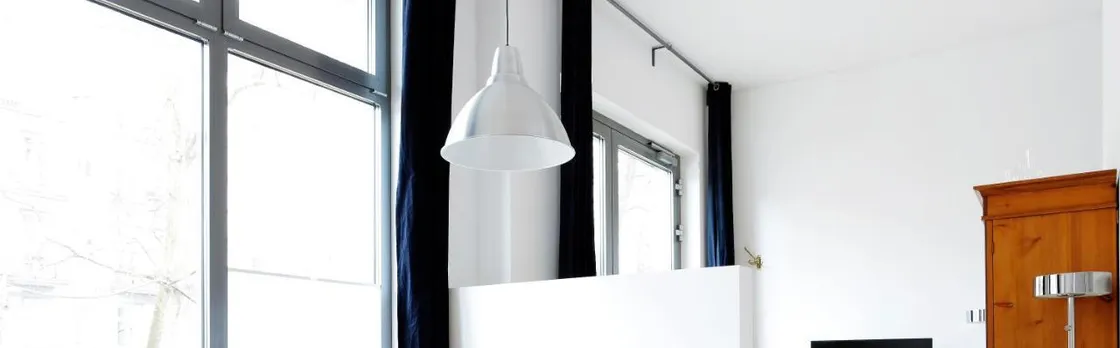 Swine by Rockchair Apartments L Superhost Status L Cozy Family & Business Flair in City Center "Mitte" Modern Studio Boxspringbed Welcomes You!
