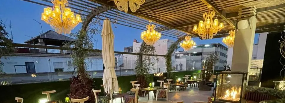 Mariposa Hotel