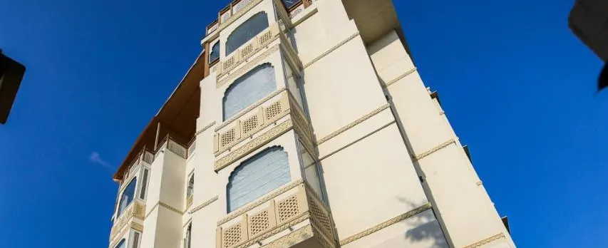 Hotel Ratangarh Palace