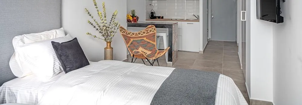 Mythos Luxury Suites