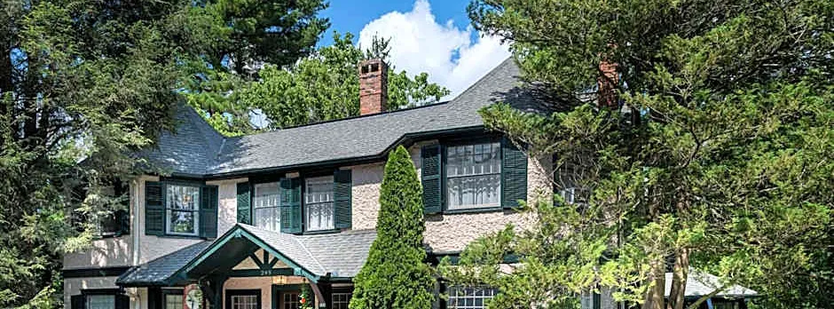 Pinecrest Bed & Breakfast