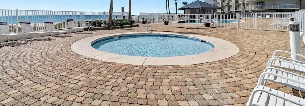 Windward Pointe 305 3rd Floor Beachfront Pool