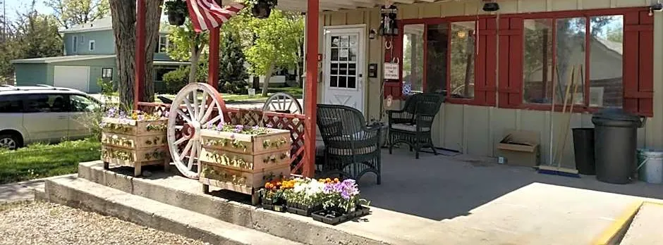 Roundtop Mountain Vista - Cabins and Motel