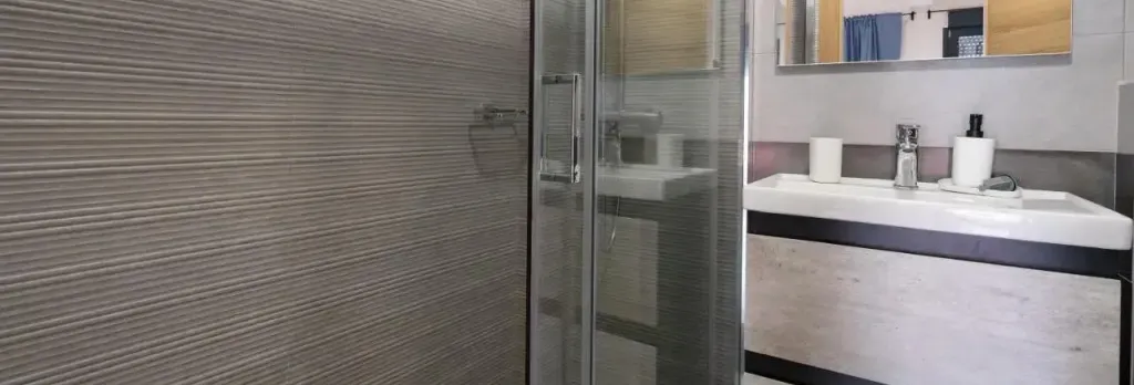 Ag. Ioannis metro station studio 1 bed 2 pers