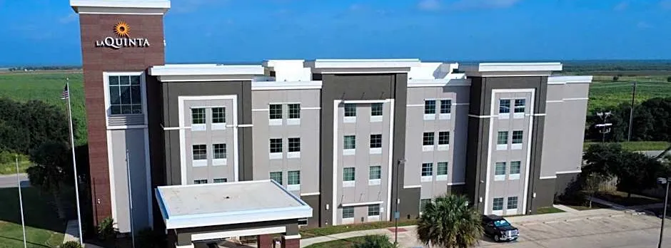 La Quinta Inn & Suites by Wyndham Pearsall