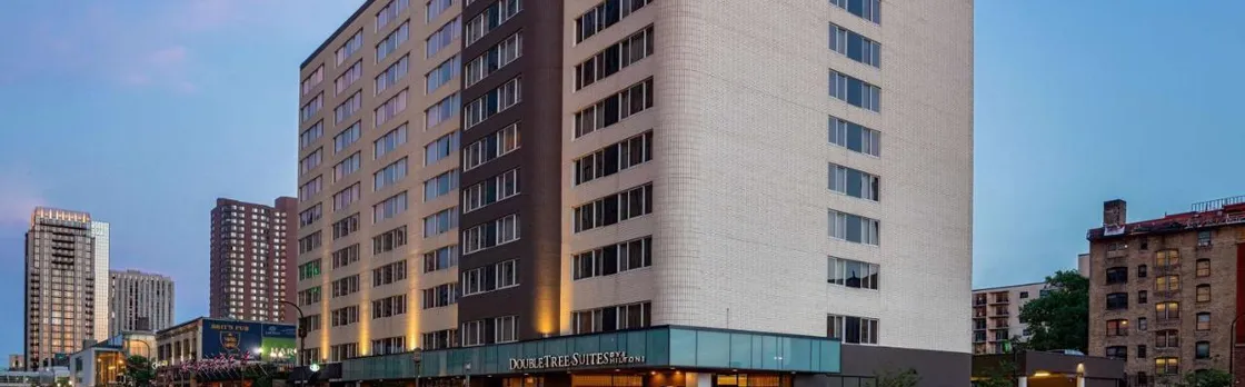 Doubletree Suites by Hilton Hotel Minneapolis