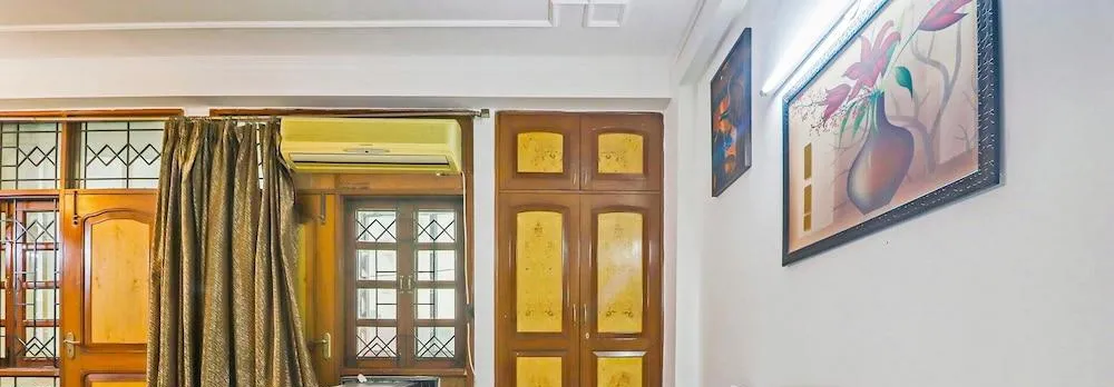 Oyo 474 Hotel Vm Residency