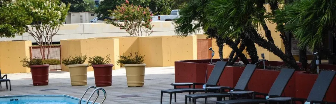 Doubletree by Hilton Hotel Houston - Greenway Plaza