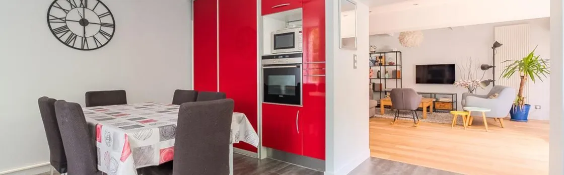 Apt T5 Renove Avec Bureau Jardin Et Parking En Centre Ville