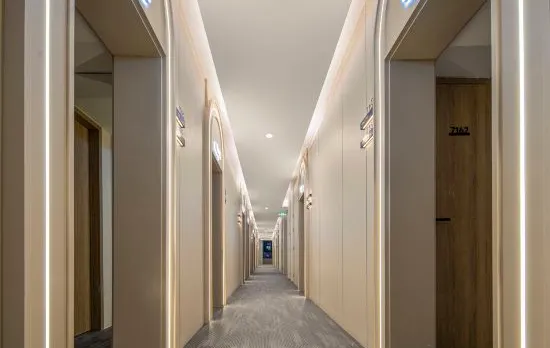 Utang Youtang Design Hotel (Taikoo Li Jiuyan Bridge Subway Station)
