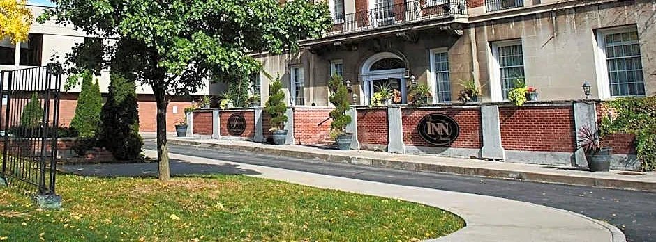 Inn On Broadway