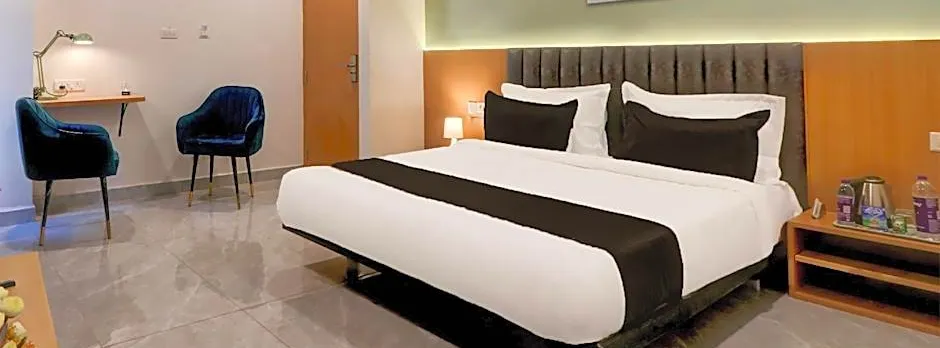 Super Townhouse Lotus Grand